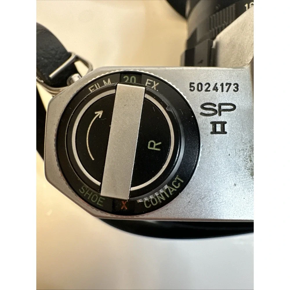 Honeywell Pentax Spotmatic F SLR Film camera w/ Super Takumar 28mm f1.35 Lens